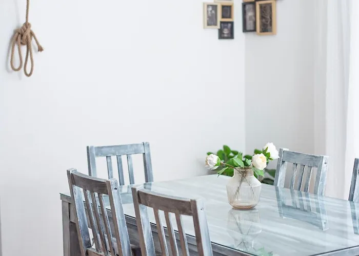 Beluga & Belugaki Casa *