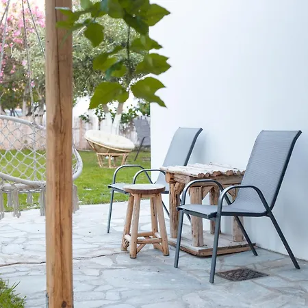 Beluga & Belugaki Casa * Μπατσί